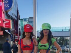 What cosplay should they do n…